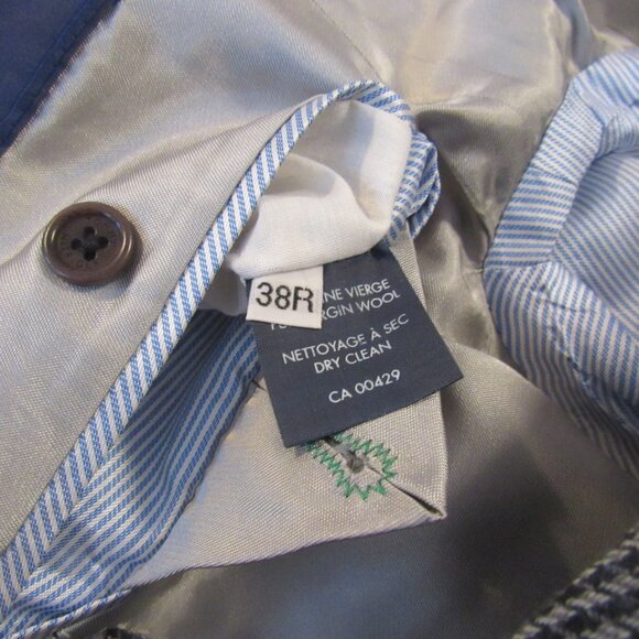 Tommy Hilfiger Houndstooth Blazer, Double Vented, Size 38R, 100% Wool, K210 - Picture 6 of 8